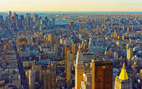 Вид с воздуха на рефлекс Flatiron в Нью-Йорке — стоковое фото