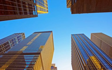 New York refleksindeki gökdelenlerin dipteki görüntüsü