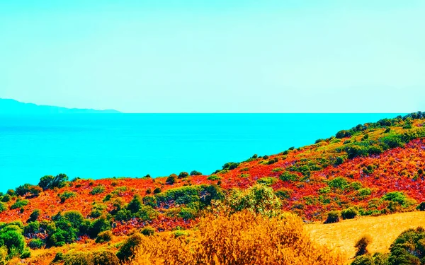 Villasimius natura e Mar Mediterraneo in Sardegna Isola in Italia riflesso — Foto Stock