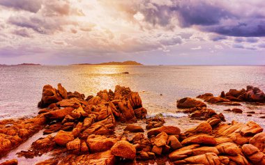 Costa Smeralda Sardinia 'nın Capriccioli Sahili İtalya refleksi