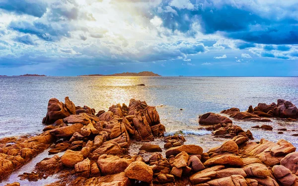 Capriccioli strand von costa smeralda sardinien insel italien reflex — Stockfoto