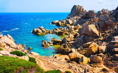 Akdeniz sahillerindeki insanlar Santa Teresa Gallura refleksinde
