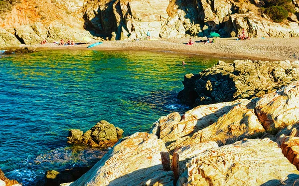 Playa de Chia en el Mar Mediterráneo reflejo de Cerdeña —  Fotos de Stock