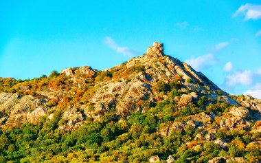 Azachena Sardunya refleksindeki dağlar