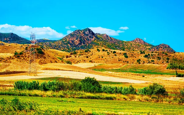 Jordbruksområdet i Nuoroprovinsen vid berget Ortobene Sardinien reflex — Stockfoto
