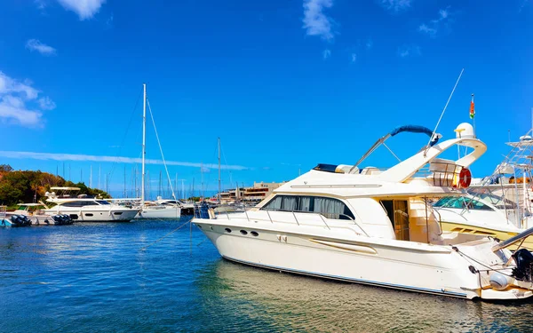 Marina with luxury yacht at Mediterranean Sea in Porto Cervo reflex — Stock Photo, Image