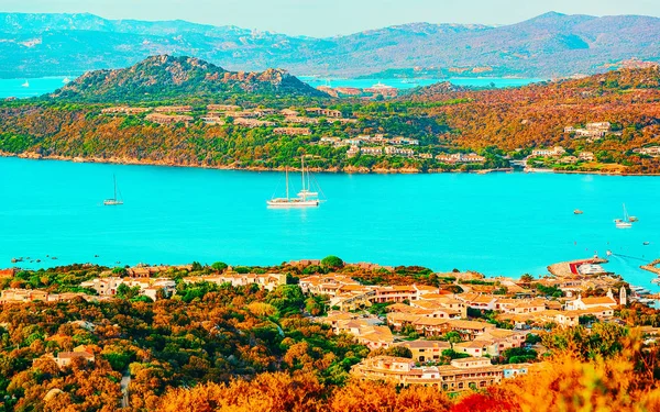 Porto Rotondo sul Golfo Aranci in Costa Smeralda in Sardegna in Italia riflesso — Foto Stock