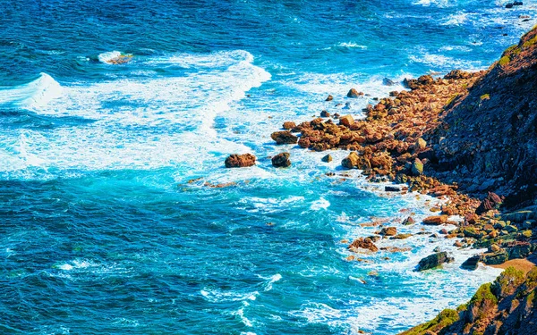 Porto corallo in nebida und küste mediterranes meer sardinien reflex — Stockfoto