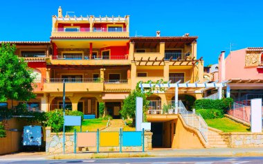 Villasimius Cagliary bölgesinin tipik evi Güney Sardunya refleksi