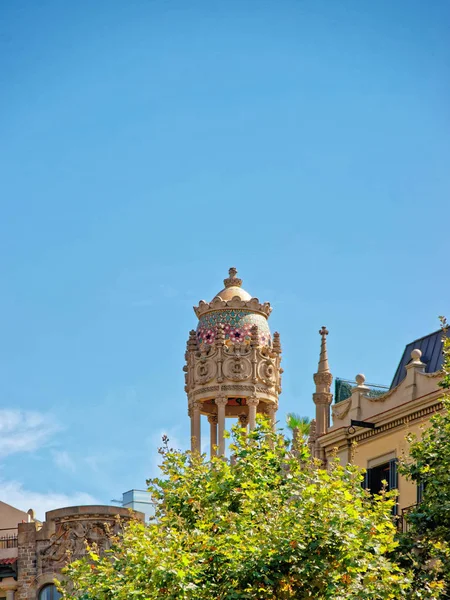 Tempietto de Casa Lleo Morera en el barrio del Eixample de Barcelona — Foto de Stock