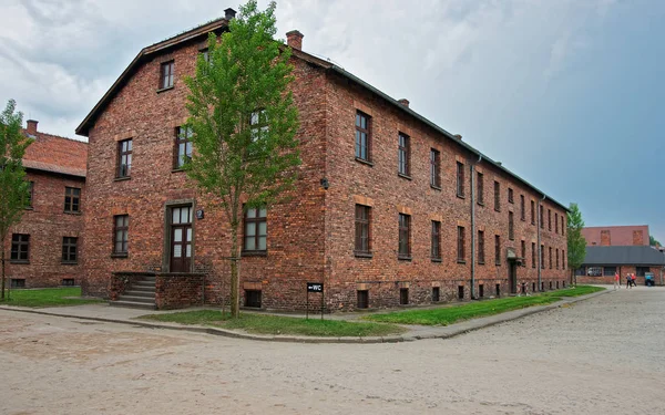 Общежитие концентрационного лагеря Освенцим — стоковое фото