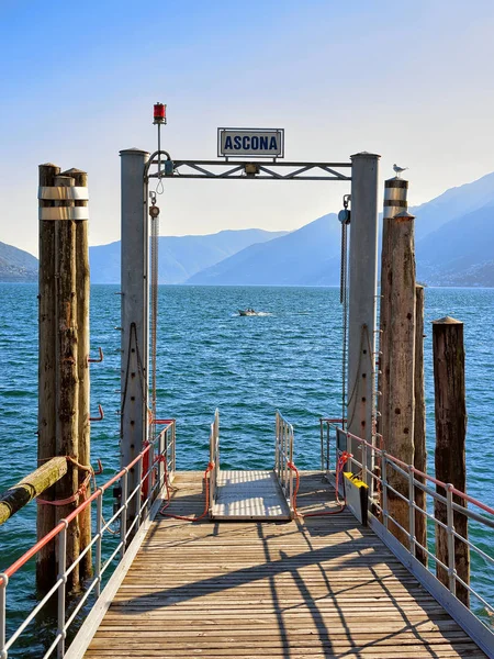 Fragmen Pier di Ascona resor dari kanton Ticino Swiss — Stok Foto