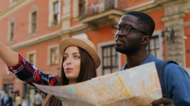 Çift holding harita building yakınındaki