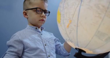 sevimli küçük çocuk