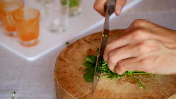 Faire une omelette pour le petit déjeuner — Video