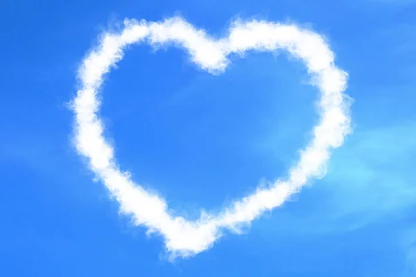 Abstract heart love concept draw on the blue sky with white clouds background with alpha channel matte, valentine day holiday event festive symbol sign — Stock Photo, Image