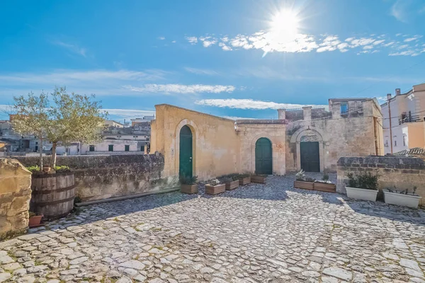 Detay panoramik tipik taşlar (Sassi di Matera) ve Matera Kilisesi — Stok fotoğraf