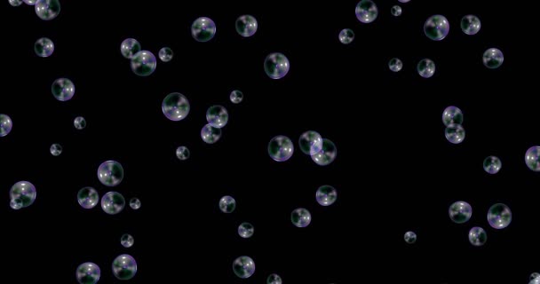 Burbujas de jabón flotando sobre fondo negro — Vídeo de stock