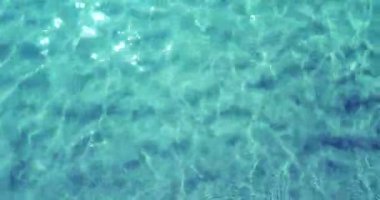üst kısmındaki mavi tropikal Karayipler deniz doku etkisi arka plan ile görünümü