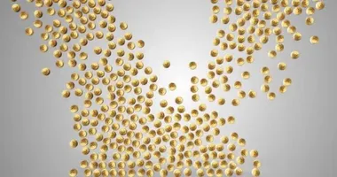 Sanal altın bitcoin sembolü. Tepeden gelen dijital para birimi patlaması. Gri ekran arkaplanındaki yağmur gibi.