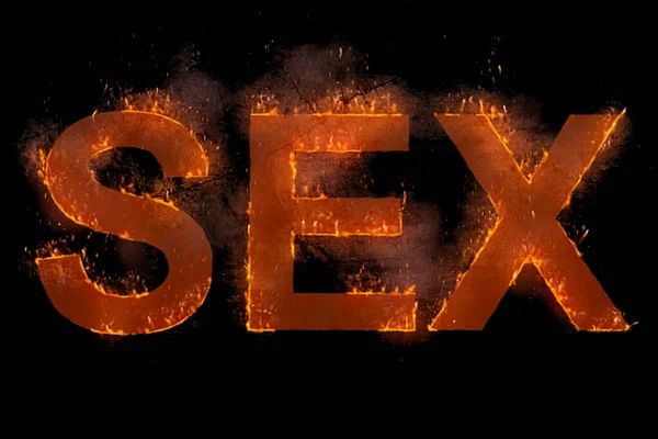 Geschriebenes Sexwort Mit Flammen Vor Schwarzem Hintergrund Lustkonzept — Stockfoto