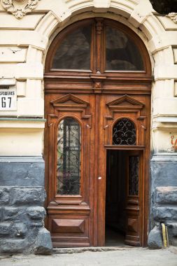 eski bina ahşap kapı