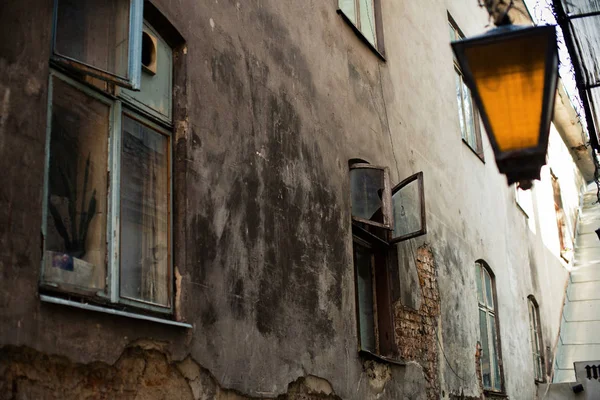 windows ile duvar inşa