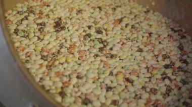 Çiğ renkli fasulye