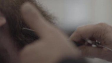 Saç şekillendirme süreci 