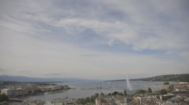 göl kıyısında İtalyan şehir  