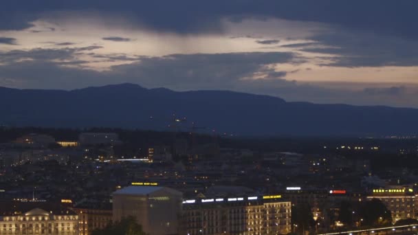 Paysage urbain nocturne de Genève — Video