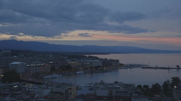 Paysage urbain nocturne de Genève — Video