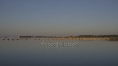  gölde güzel gün doğumu