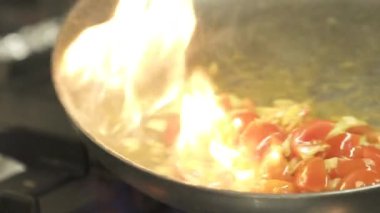 domates ve soğan kızartma