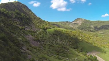 Basilicata yeşil tepeler