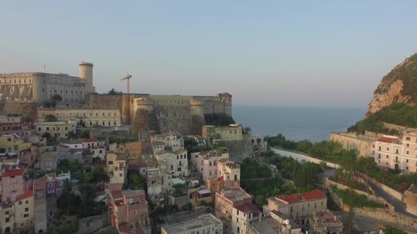 Gaeta Stadt und Hafenpromenade — Stockvideo