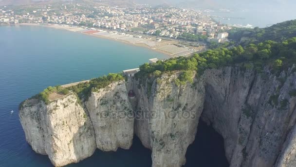 Побережье Сперлонга в Гаэте, Италия — стоковое видео