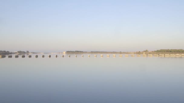 Maravillosa vista del lago — Vídeos de Stock