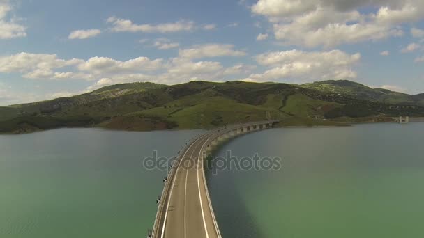 Puente de transporte en Basilicata — Vídeos de Stock