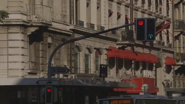 交通光在瑞士人 交通在红绿灯 — 图库视频影像