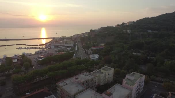 Flygfoto Över Gaeta Stad Och Havet Kusten Vid Solnedgången Södra — Stockvideo