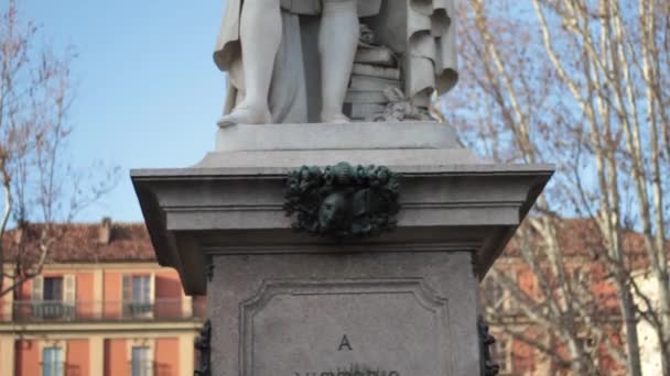 Monumento Vittorio Alfieri Plaza Alfieri Ciudad Asti Italia — Vídeo de stock