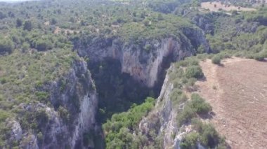 Hava görünümünü gorge in Gravina Di Puglia, İtalya