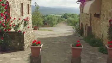 Karayolu ile yeşil alanları, Campagna, Salerno eyaletinin güney İtalya görünümünü üzerinde uçuş 