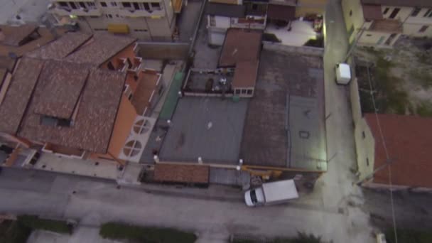 Flygfoto Över Liten Italiensk Stad Avezzano Med Bergen Bakgrunden Abruzzo — Stockvideo