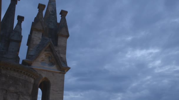 Vista Diurna Antigua Torre Del Castillo Cielo Nublado — Vídeo de stock