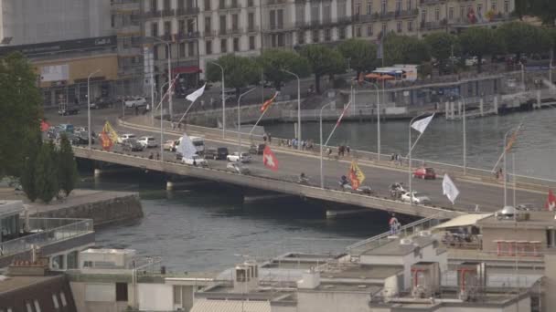 Vista Aérea Del Tráfico Puente Pont Mont Blanc Ginebra Suiza — Vídeos de Stock