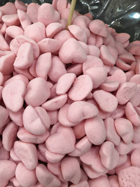 Pink fluffy marshmallows for background and texture — Stock Photo, Image