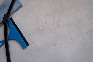 Silecek bıçağı, cam kazıyıcı ve mikrofiber bez. Cam Kazıma Aracı veya Duş, Pencere için Squeegee
