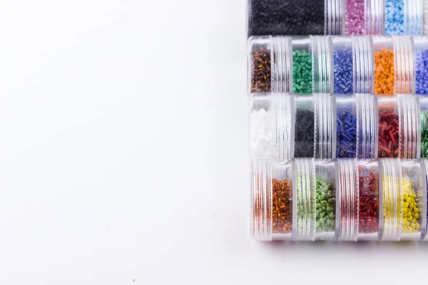Perles de graines de différentes couleurs — Photo
